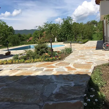 Mountain View Vacation Holiday home Balabanska